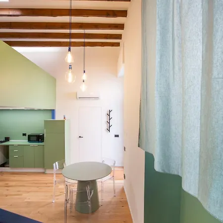 Loft Di Design A Porta Venezia Apartman *
