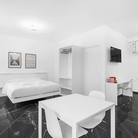 Otel Ponale Foresteria Lombarda