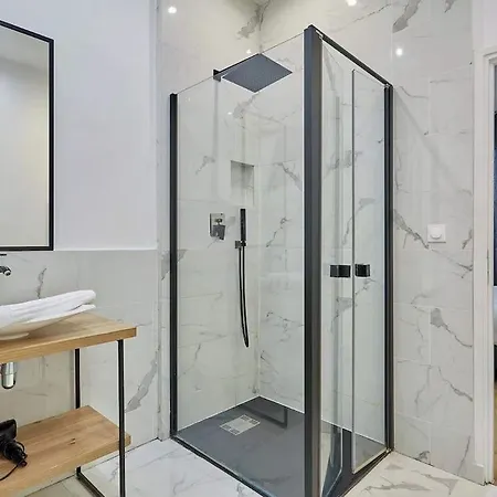 Decorato Professionalmente * Milano