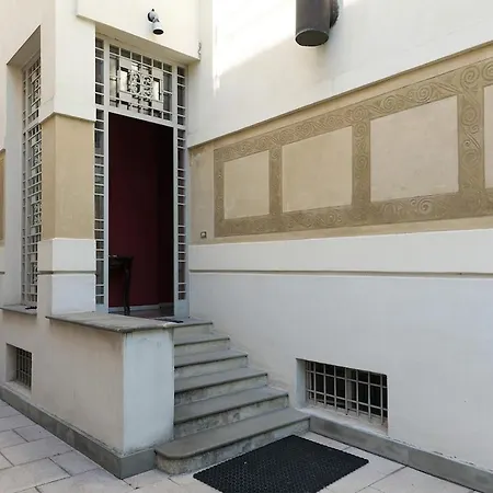 Villa Charming Liberty-style With Garden And Parking Near Life