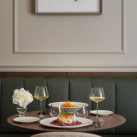 Hotell Worldhotel Casati 18 4*