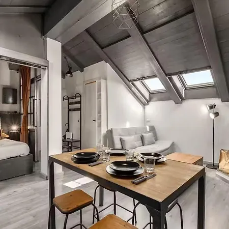 Readhostprofile! Luxury Penthouse Near Duomo
