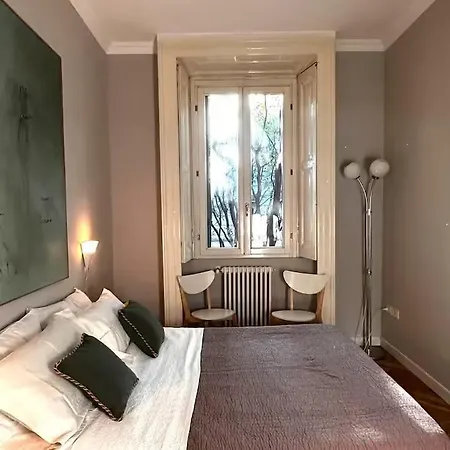 Readmyhostprofile! Luxury 4 Bedroom Penthouse Near Duomo Apartment *