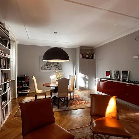 Readmyhostprofile! Luxury 4 Bedroom Penthouse Near Duomo Apartment