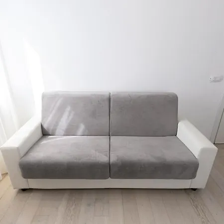 Apartment Two -rooms 10 Minutes Duomo By Metro