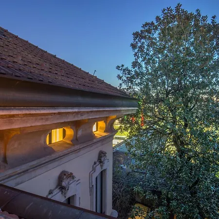 Апартаменты Zaha In