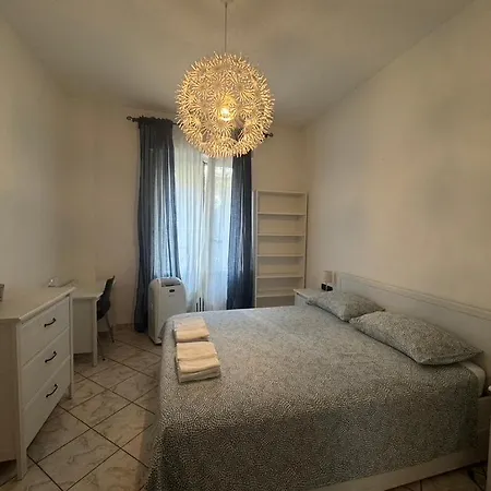 Elegant Close To The Center Guest house