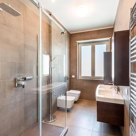 Readhostprofile! Luxury Penthouse Near Duomo *