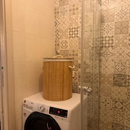 Reginamilanobnb In Porta Romana Apartment