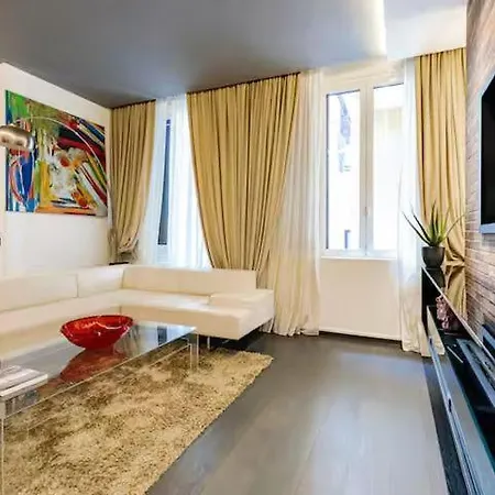 Readhostprofile! Luxury Penthouse Near Duomo *