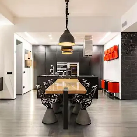 Readhostprofile! Luxury Penthouse Near Duomo