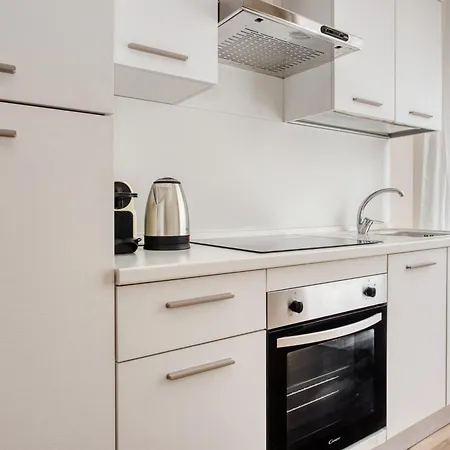 Hostmate - - Imperia's Prism - Romolo Iulm Apartament *