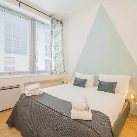 Sophisticated Two Bedroom - Check Profile * Milan