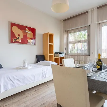 Attico Con Terrazzo - - Duomo 10 Min Appartement Milan