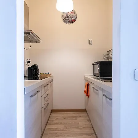 Attico Con Terrazzo - - Duomo 10 Min Appartement