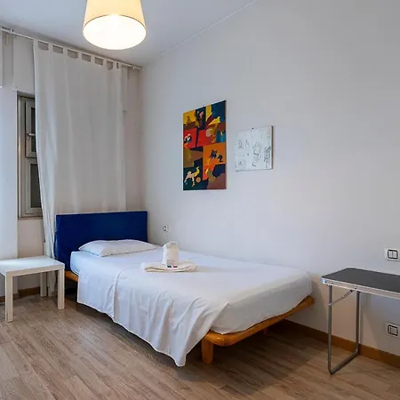 Attico Con Terrazzo - - Duomo 10 Min Milan