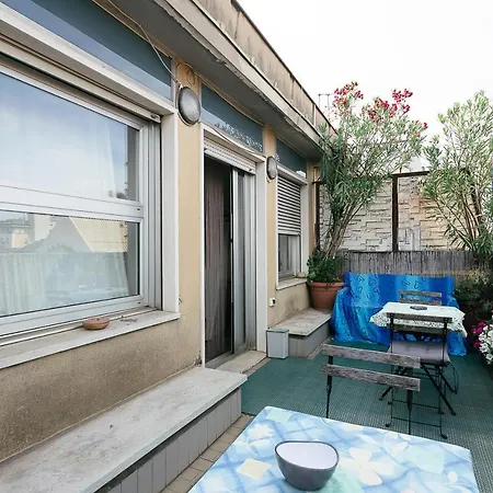 Attico Con Terrazzo - - Duomo 10 Min Appartement Milan