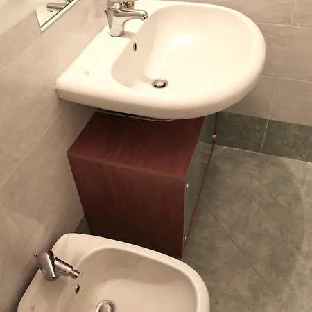 Deluxe & Elegant With Comfort And View Apartamento