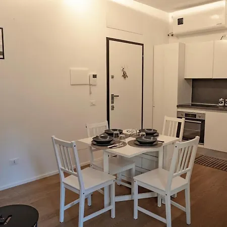 Your Cozy Loft In Citylife Milan, Near To M5 아파트