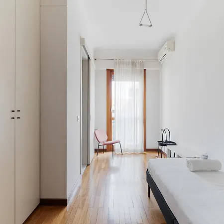 Vercelli Pagano - Ampio E Luminoso Trilocale