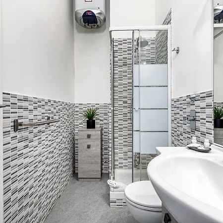 아파트 Luxury 4 Bedrooms Close To Duomo 밀라노