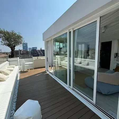 Readhostprofile! Luxury Penthouse Near Duomo Appartamento Milano