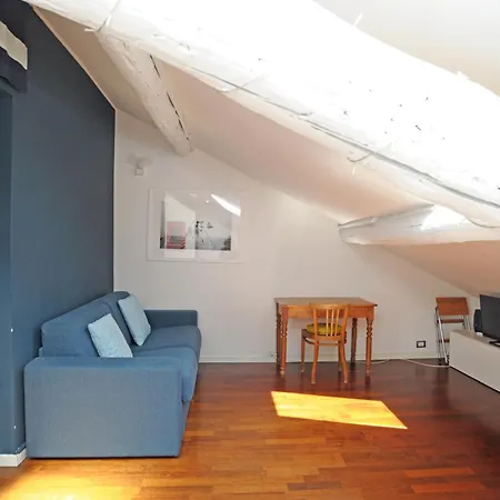 Castelvetro * ميلان