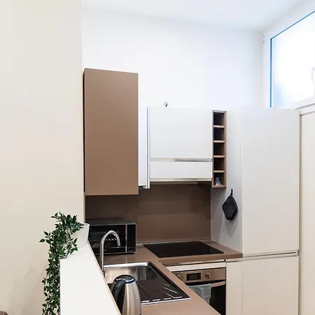 Appartement Bilocale Di Design A Pochi Passi Dal Politecnico