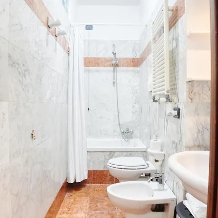 شقة Loreto Cozy One Bedroom - 50 Mt From M1 Pasteur Metro Station ميلان