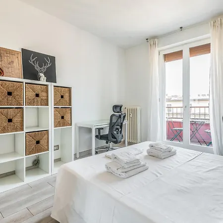 Farini - Lancetti 4 Pax Wi-fi Apartamento