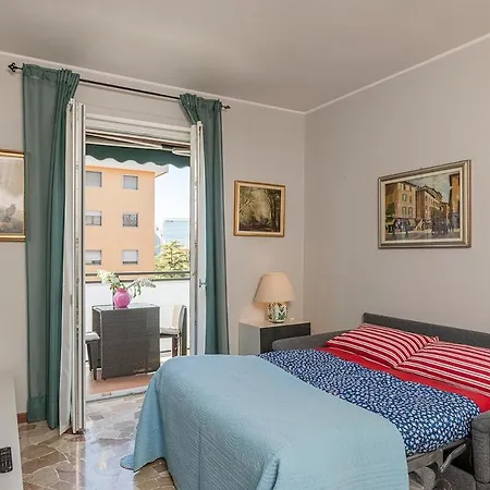 Quiet In Close To The Olimpic Village ミラノ