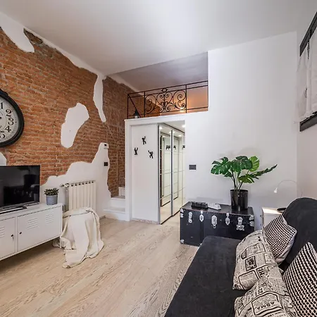 The Brick Nest - Navigli Apartment Milan