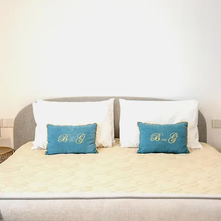 B And G San Babila- Luxury In The Heart Of - Design District * Μιλάνο