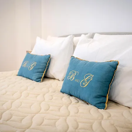 Πανσιόν B And G San Babila- Luxury In The Heart Of - Design District