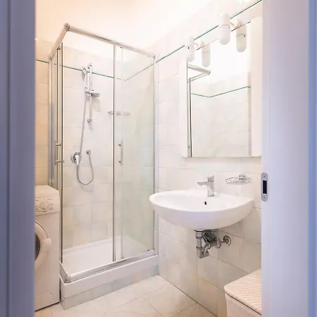 Attico Con Terrazzo - - Duomo 10 Min Milan