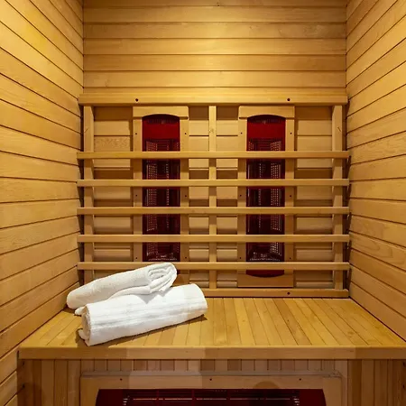 Апартаменты Wellness - Spa, Sauna & Gym Experience *