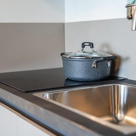 Park Towers 15 - Design - Large Terrace - Ac Daire *