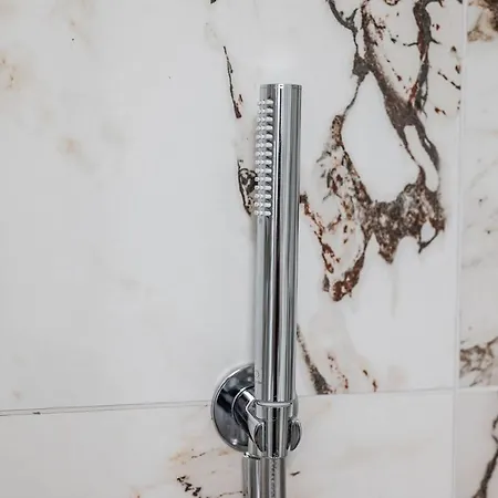 Park Towers 15 - Design - Large Terrace - Ac Daire