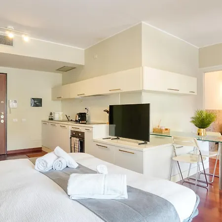 Citylife Prime Studio - In Front Of The Shopping District With Big Terrace And Gym Apartment