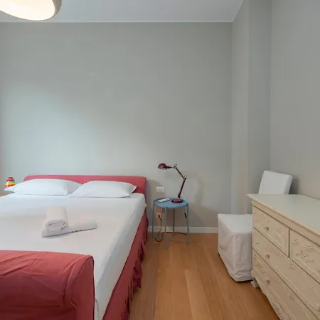Luxury - Sambuco 5 * Mediolan