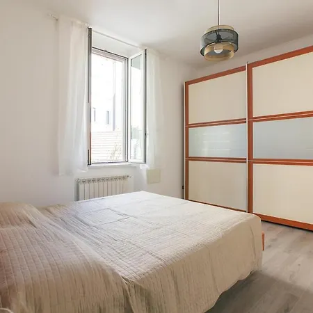 Spacious And Functional With 2 Bathrooms