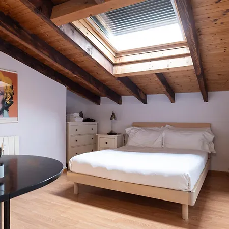 Charming Attic In The Center Of Milan! Apartamento