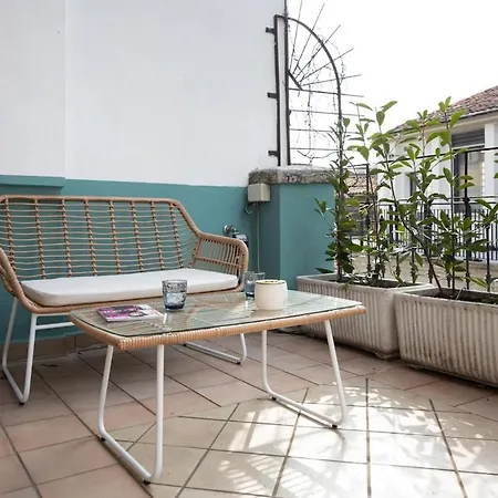 Duomo Milan-attic With Terrace-netflix And Wifi Apartament *