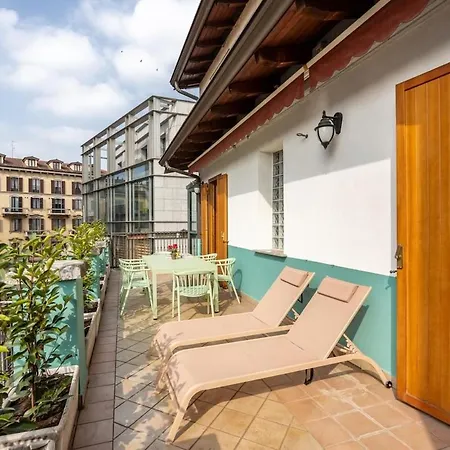 Apartament Duomo Milan-attic With Terrace-netflix And Wifi