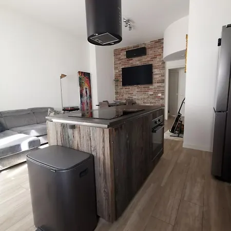 Apartament 30 Meters From The Lambrate M2 Citta Studi Metro Station