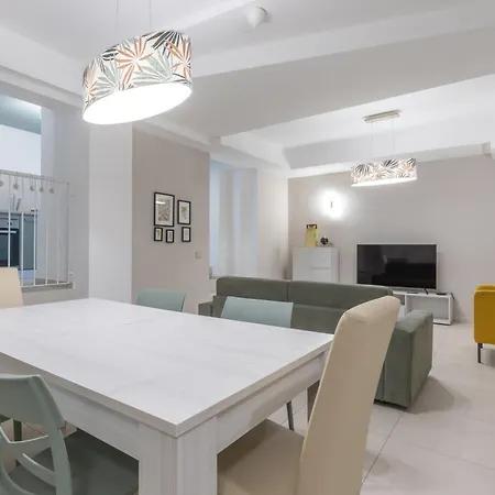 Monumentale M5 - 6 Ospiti & Famiglie Con 2 Bagni E