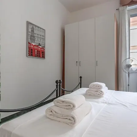 Station-porta Nuova Pet Friendly 4 Pax Chek In H24 Apartment *