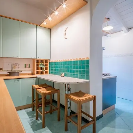 Station-porta Nuova Pet Friendly 4 Pax Chek In H24 Apartment *