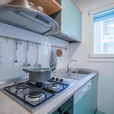 Apartment Station-porta Nuova Pet Friendly 4 Pax Chek In H24 *
