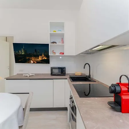 Apartament Casa Raffaella Comfort E Smart Working Vicino M3 E Bus